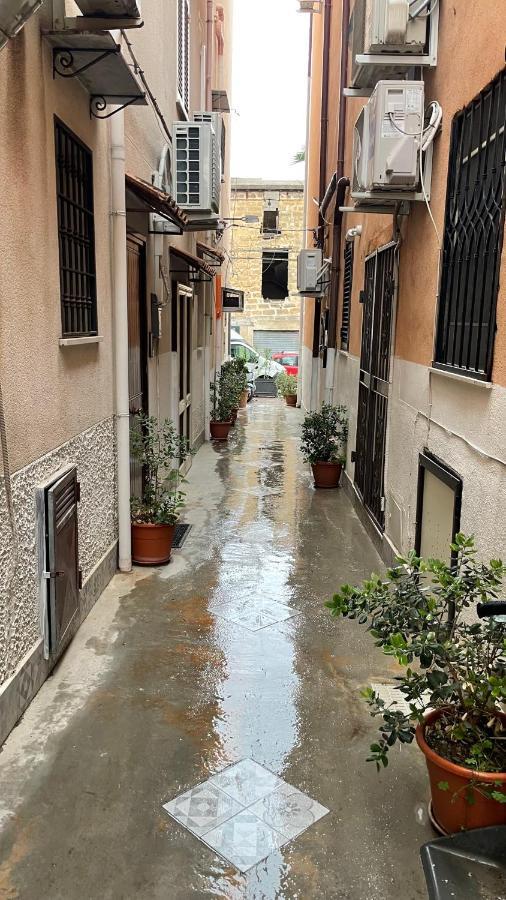 Willa Casa Vacanze Antico Cortile Delle Palme Villagrazia Di Carini Zewnętrze zdjęcie