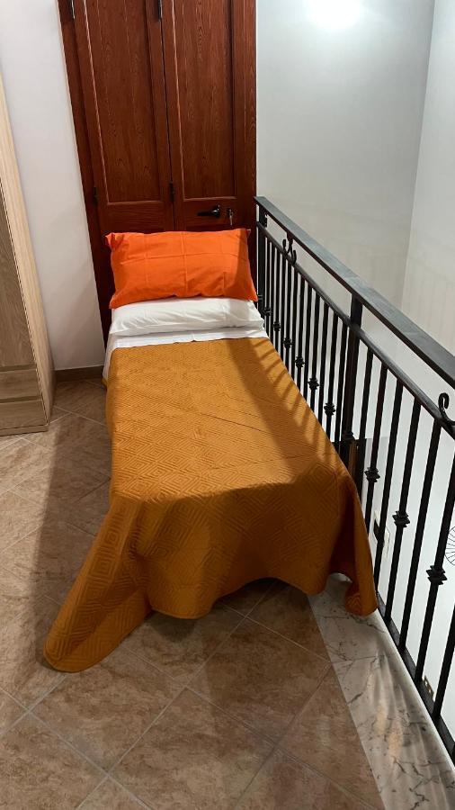 Willa Casa Vacanze Antico Cortile Delle Palme Villagrazia Di Carini Zewnętrze zdjęcie